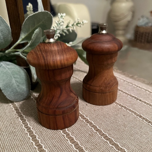 Unbranded Other - Vintage Mid-Century 4” Wooden Salt & Pepper Shakers | Made In Italy